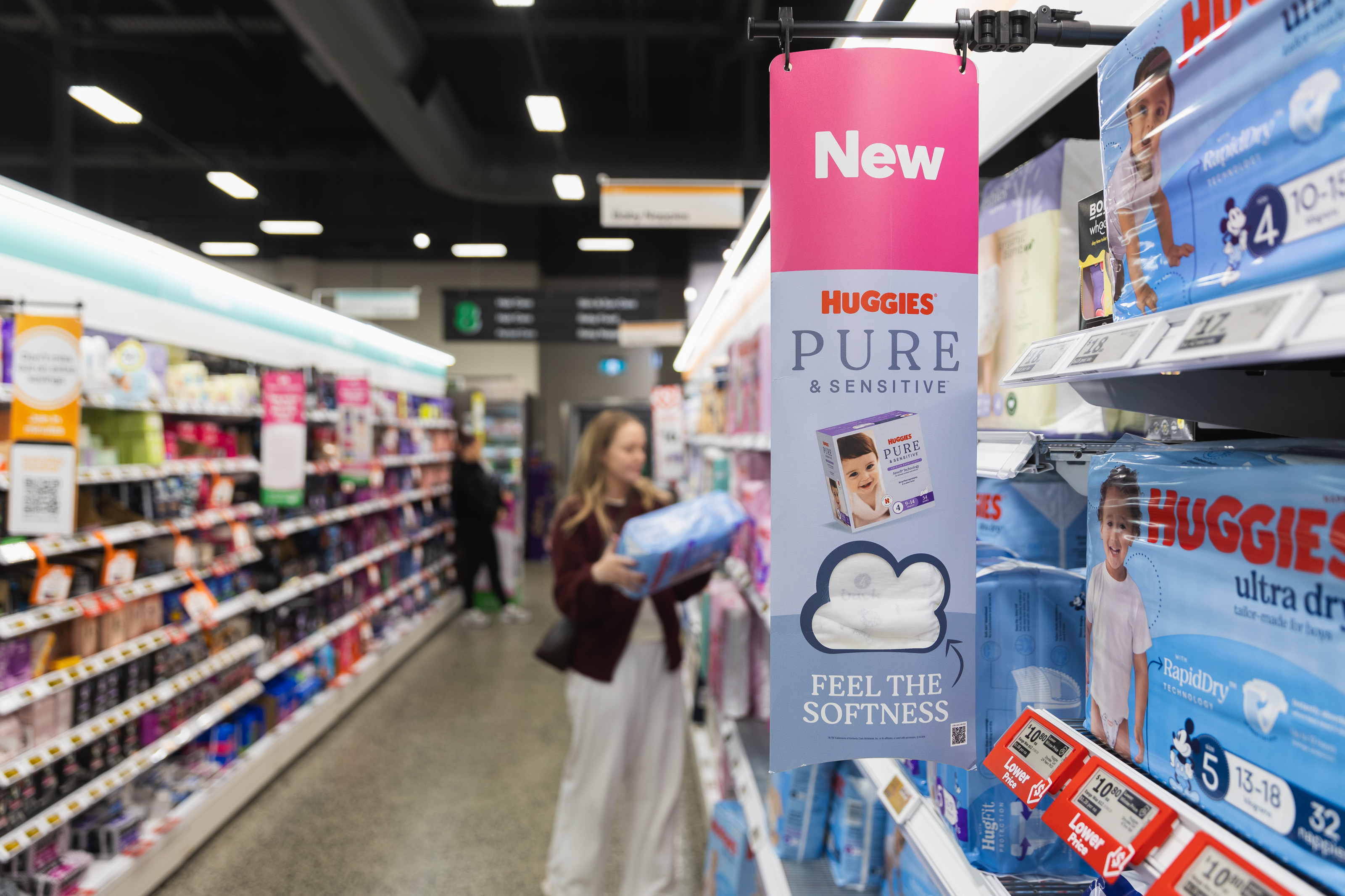 Baby%20aisle%20with%20Huggies%20POS
